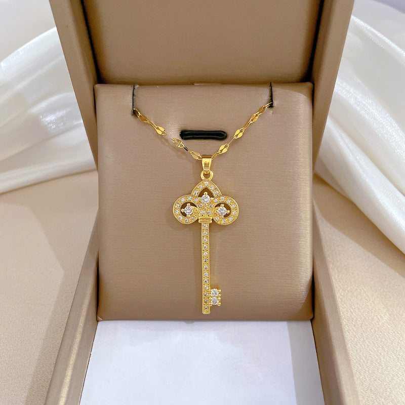 Unlock Your Shine Crystal Key Necklace – 18K Gold Plated Elegant Pendant