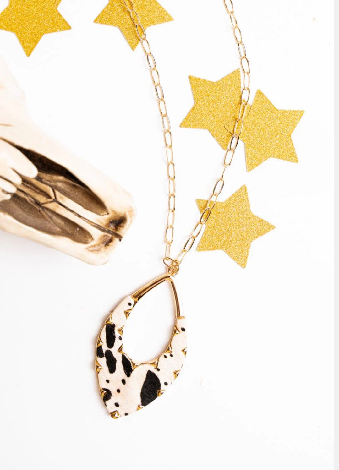 24″ Long Gold Paperclip Chain Necklace with Cowhide-Style Pendant + 32″ Extender