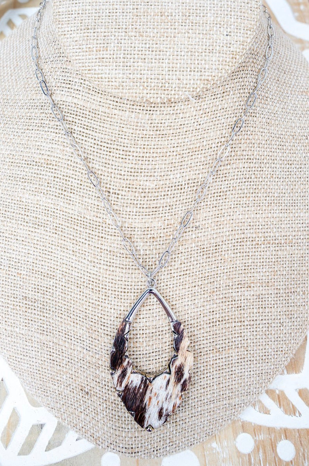 24″ Long Silver Paperclip Chain Necklace with Cowhide-Style Pendant + 3″ Extender