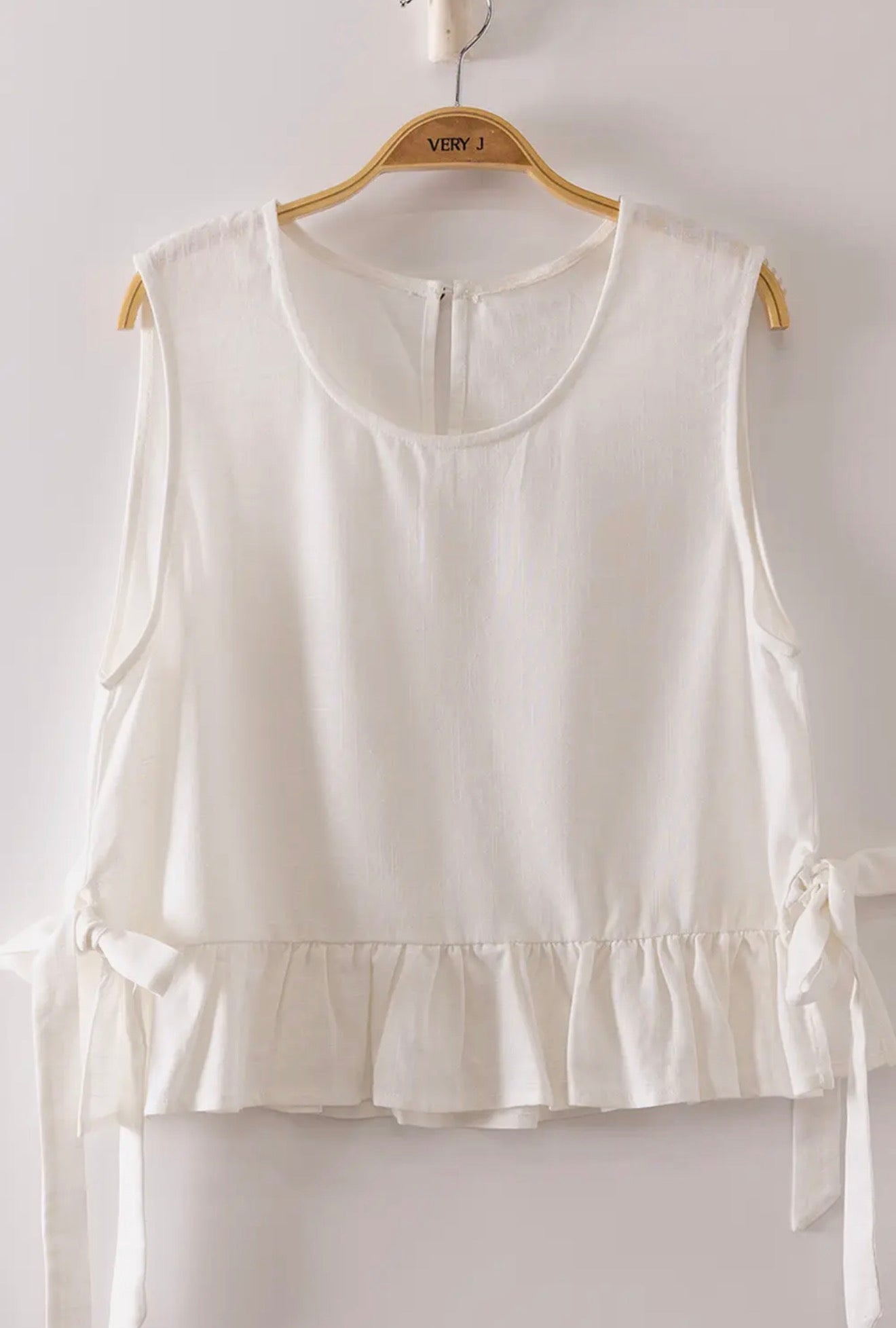 Sweet Side Tie Linen Top
