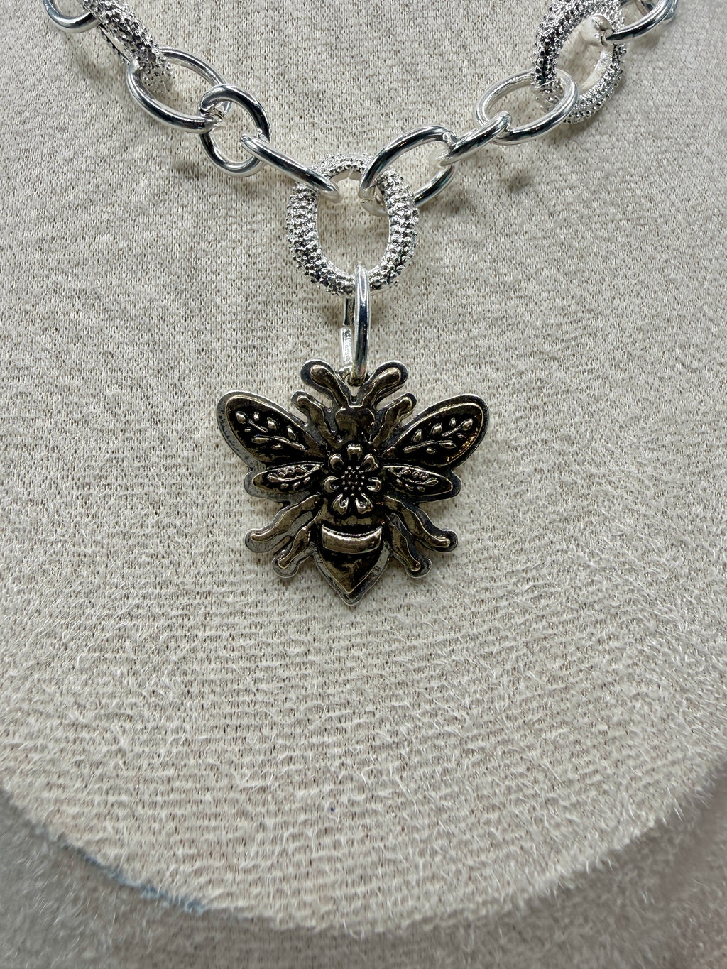 Queen Bee Necklace - Handmade luxe